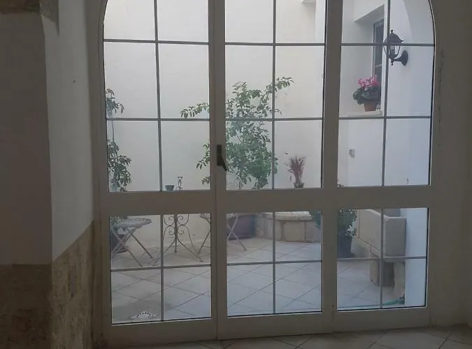 La Dimora Di Clary Дом отдыха *